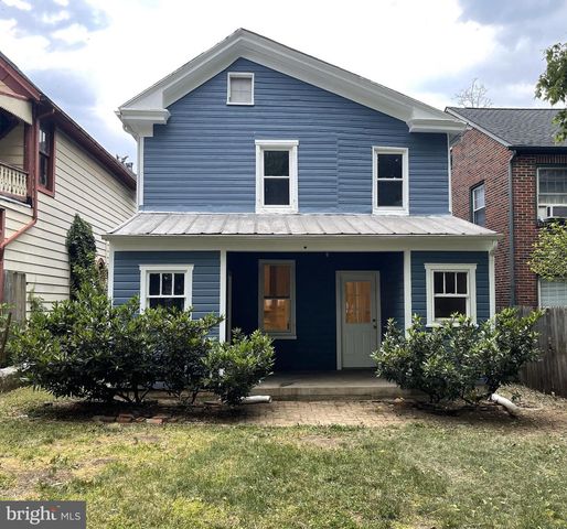 211 S MAPLE AVE, Martinsburg, WV 25401