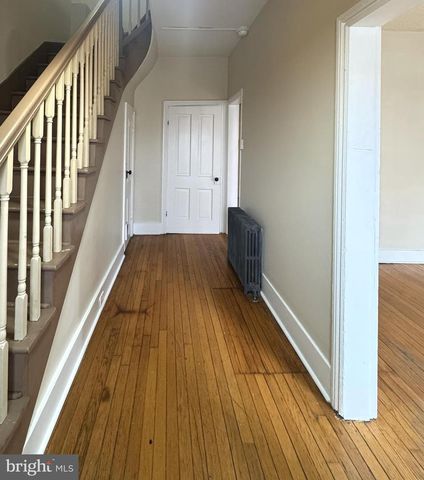 211 S MAPLE AVE, Martinsburg, WV 25401