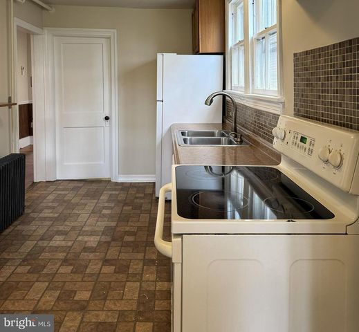 211 S MAPLE AVE, Martinsburg, WV 25401