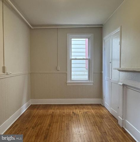 211 S MAPLE AVE, Martinsburg, WV 25401