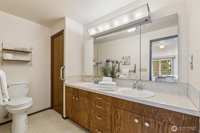 13742 39th Avenue NE, Seattle, WA 98125
