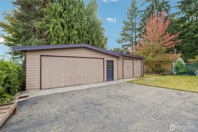13742 39th Avenue NE, Seattle, WA 98125