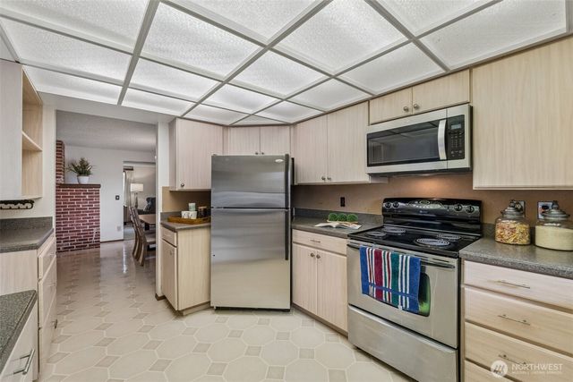 13742 39th Avenue NE, Seattle, WA 98125