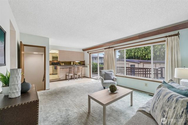 13742 39th Avenue NE, Seattle, WA 98125