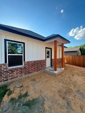 602 N 7TH Street, Midlothian, TX 76065