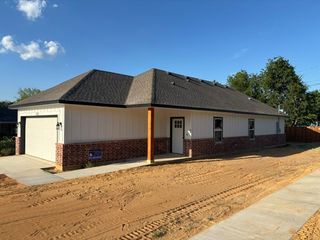 602 N 7TH Street, Midlothian, TX 76065
