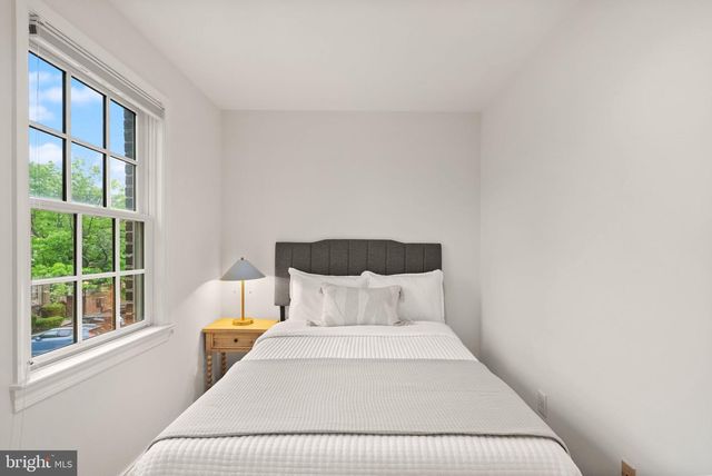 1242 MICHIGAN CT, Alexandria, VA 22314