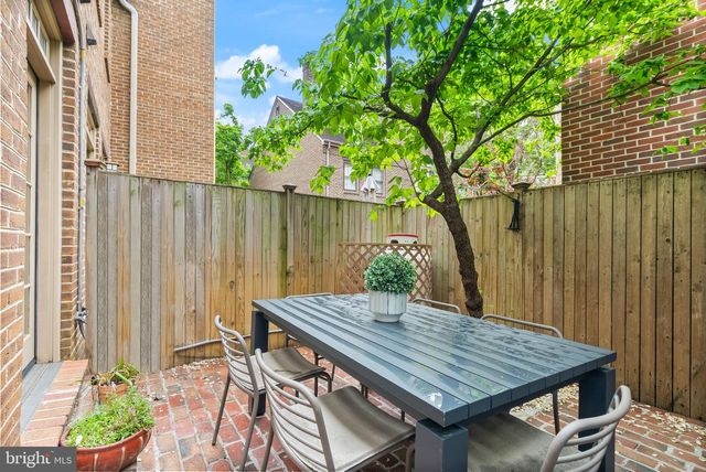 1242 MICHIGAN CT, Alexandria, VA 22314