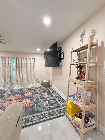 18240 MOUNT OLIVE DRIVE, Dade City, FL 33523