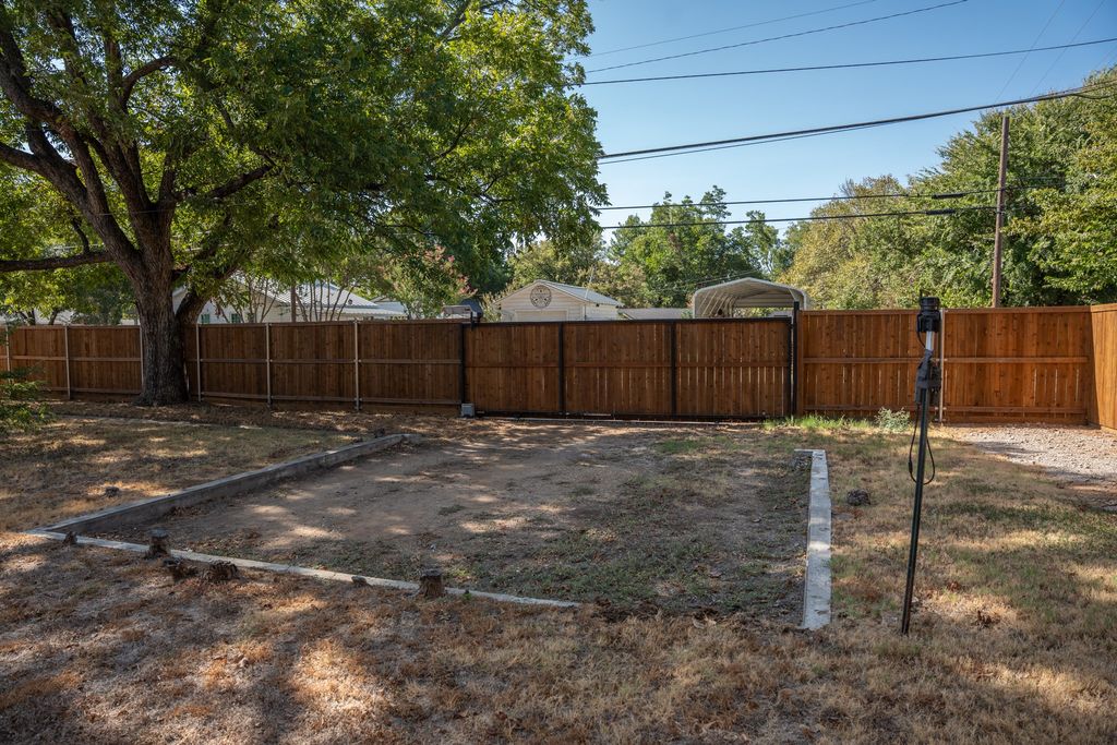 2856 Halbert Street, Fort Worth, TX 76112 — photo 5