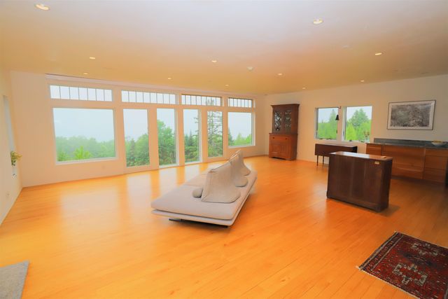 968 Centebar Road, Albany, VT 05845
