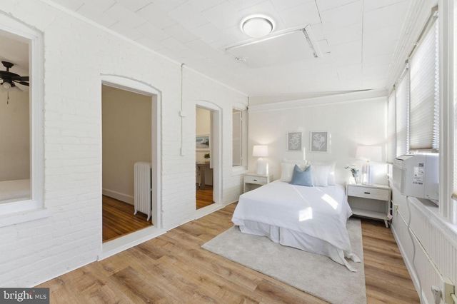 824 EMERSON ST NW, Washington, DC 20011