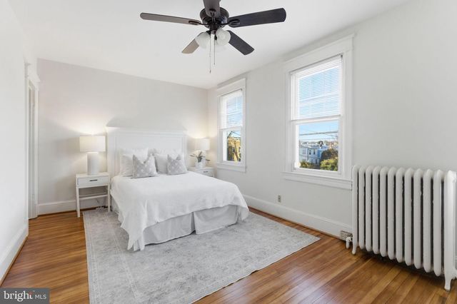 824 EMERSON ST NW, Washington, DC 20011