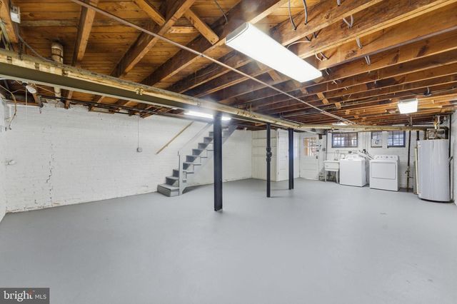 824 EMERSON ST NW, Washington, DC 20011