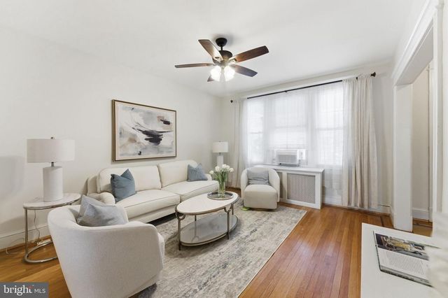 824 EMERSON ST NW, Washington, DC 20011