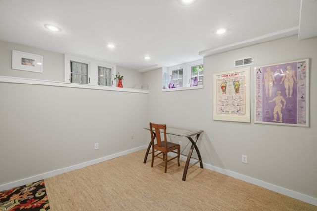 1184 Wade Street, Highland Park, IL 60035