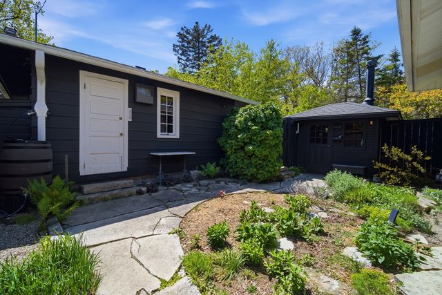 1184 Wade Street, Highland Park, IL 60035