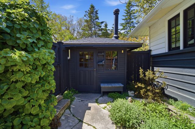 1184 Wade Street, Highland Park, IL 60035