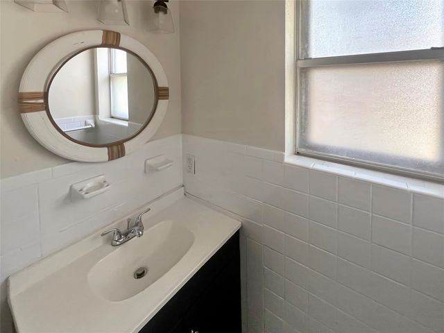 3008 Farrell Lane, Fort Worth, TX 76119
