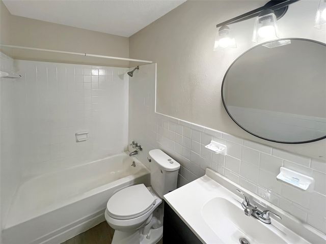 3008 Farrell Lane, Fort Worth, TX 76119