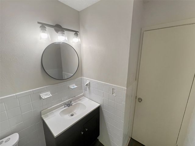 3008 Farrell Lane, Fort Worth, TX 76119