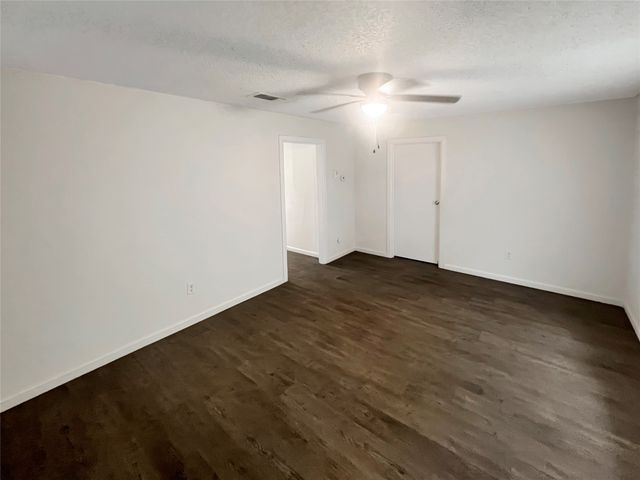 3008 Farrell Lane, Fort Worth, TX 76119