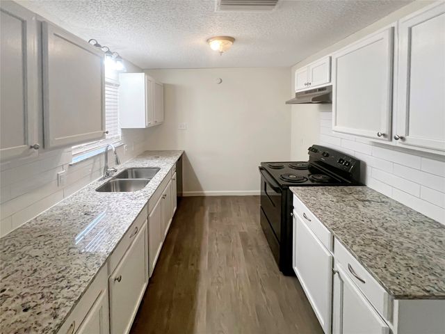 3008 Farrell Lane, Fort Worth, TX 76119
