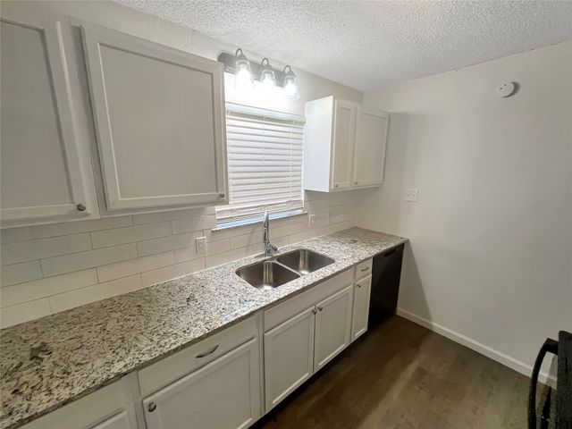 3008 Farrell Lane, Fort Worth, TX 76119