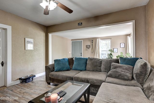 611 S Park Avenue, Joplin, MO 64801
