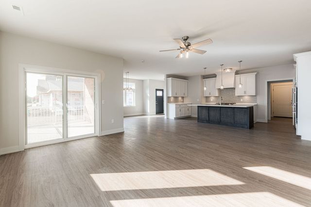 559 Stearn Drive 559, Genoa, IL 60135