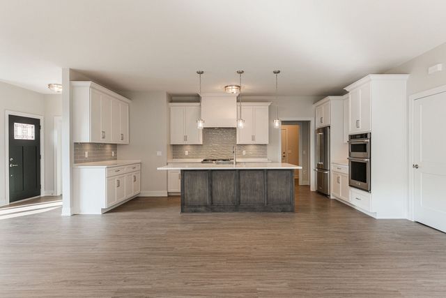 559 Stearn Drive 559, Genoa, IL 60135