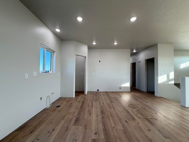 3809 Grayson Drive, Burlington, ND 58722