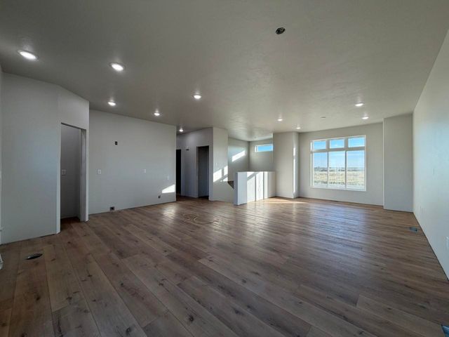 3809 Grayson Drive, Burlington, ND 58722