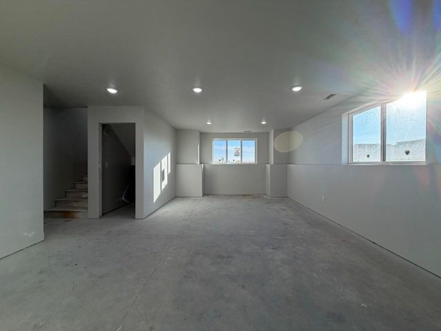3809 Grayson Drive, Burlington, ND 58722