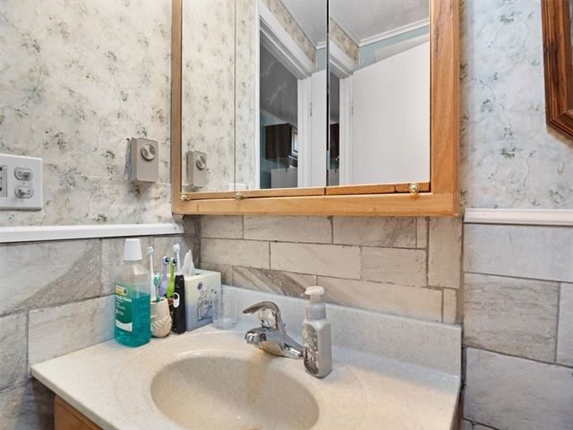 5063 Williamson On The, Williamson, NY 14589