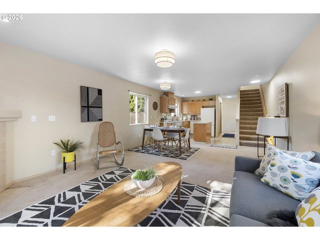 9304 N RICHMOND Ave, Portland, OR 97203