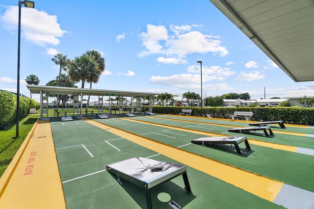 1304 SW 23rd Street, Boynton Beach, FL 33426