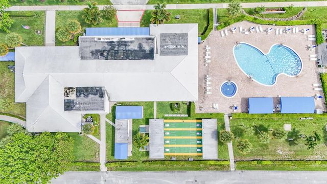 1304 SW 23rd Street, Boynton Beach, FL 33426