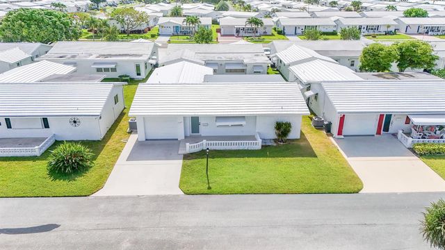 1304 SW 23rd Street, Boynton Beach, FL 33426