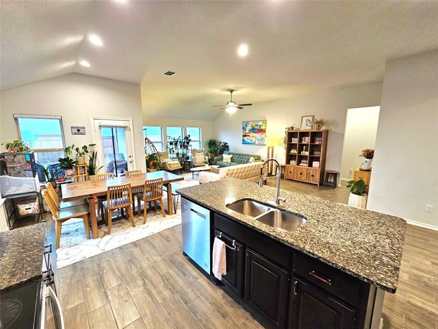 3521 TAHITI Lane, Fort Worth, TX 76123