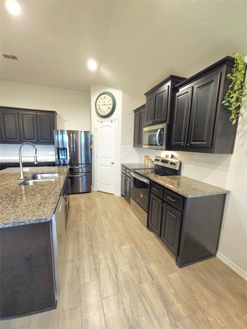 3521 TAHITI Lane, Fort Worth, TX 76123