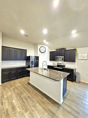 3521 TAHITI Lane, Fort Worth, TX 76123