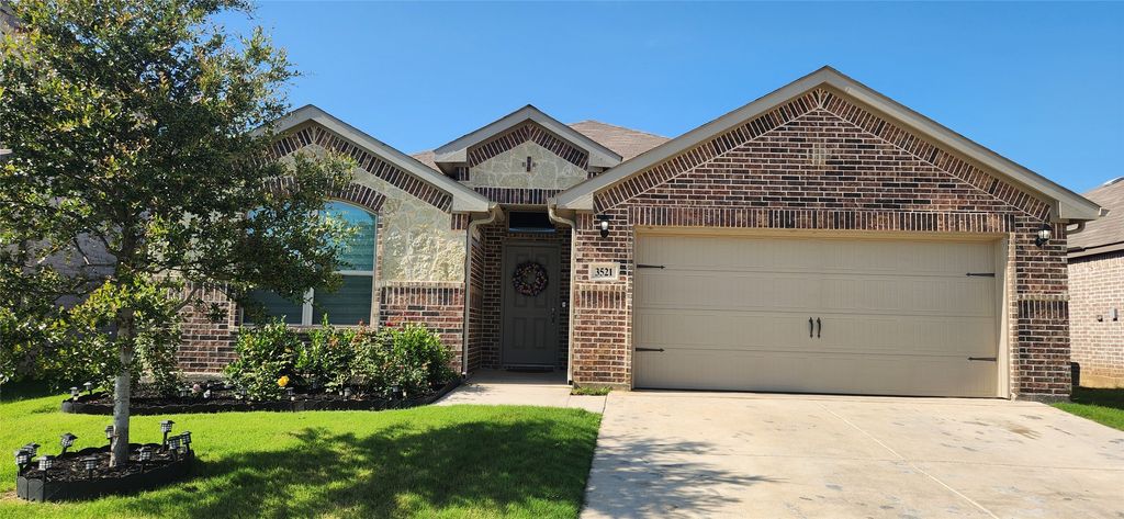 3521 TAHITI Lane, Fort Worth, TX 76123