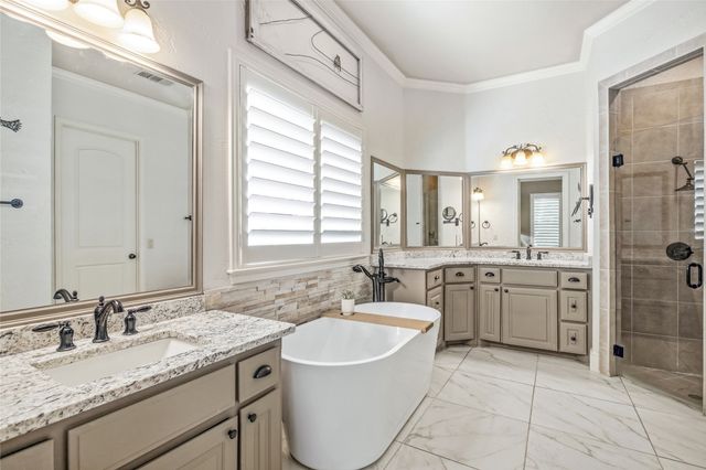 3304 Twin Lakes Drive, Celina, TX 75078