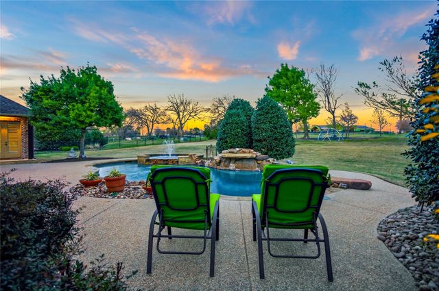 3304 Twin Lakes Drive, Celina, TX 75078