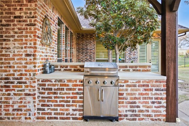 3304 Twin Lakes Drive, Celina, TX 75078