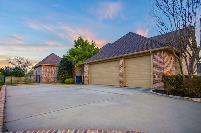 3304 Twin Lakes Drive, Celina, TX 75078