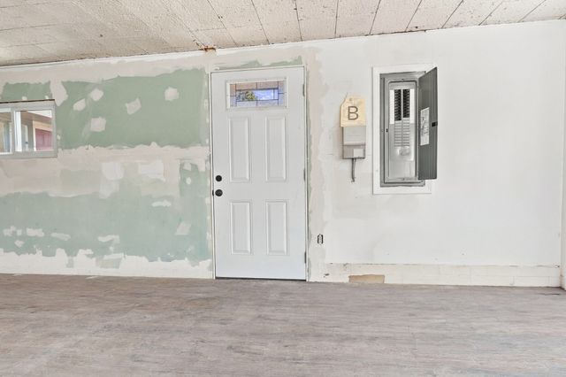 5 Judith Rd, Chelmsford, MA 01824