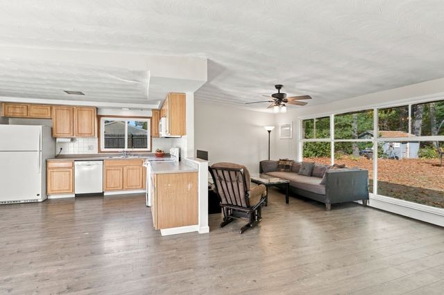 5 Judith Rd, Chelmsford, MA 01824
