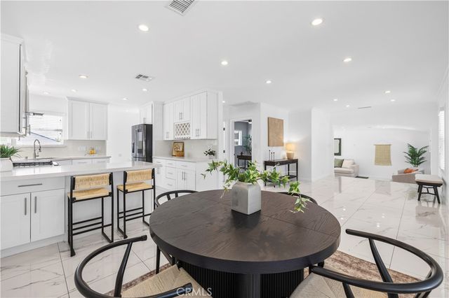 1320 N Catalina, Burbank, CA 91505